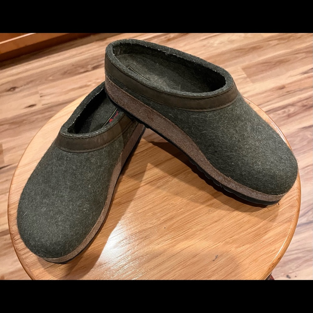 Haflinger GZL Wool and Leather Clog, size 8